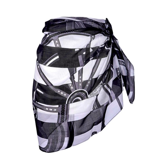 Hermes Bain Pareo Berliner’s Bayade 100% cotton, black, grey, white, 26” by 68”. - Picture 1 of 16